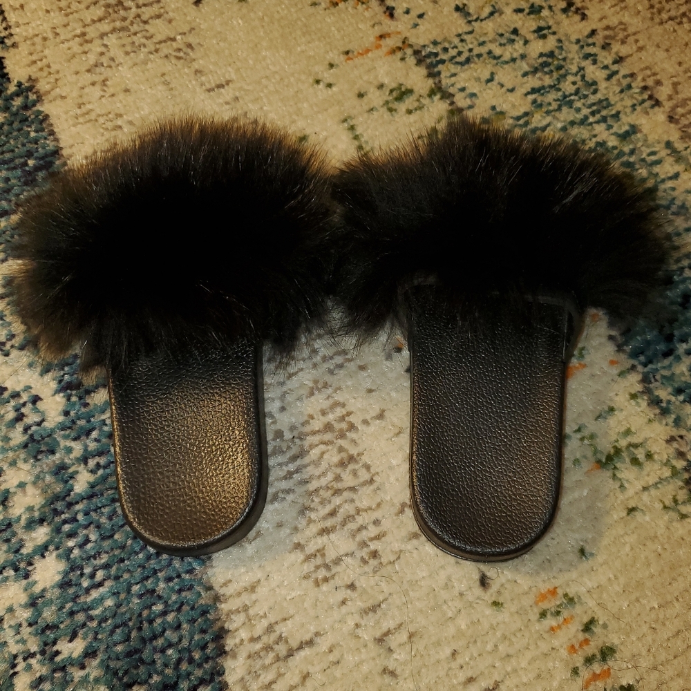 💋 Girls Fluffy Slides